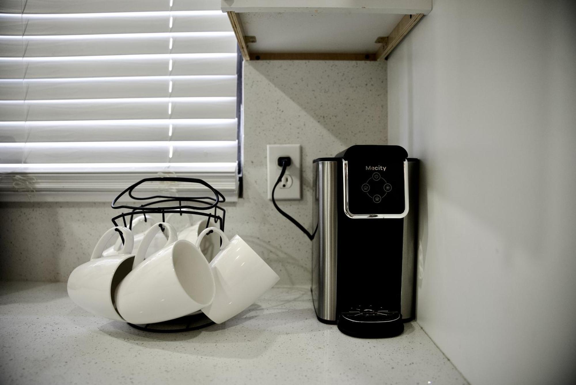 Stunning Modern Home In Tampa With Pool - Just 5 Minutes From Airport! מראה חיצוני תמונה