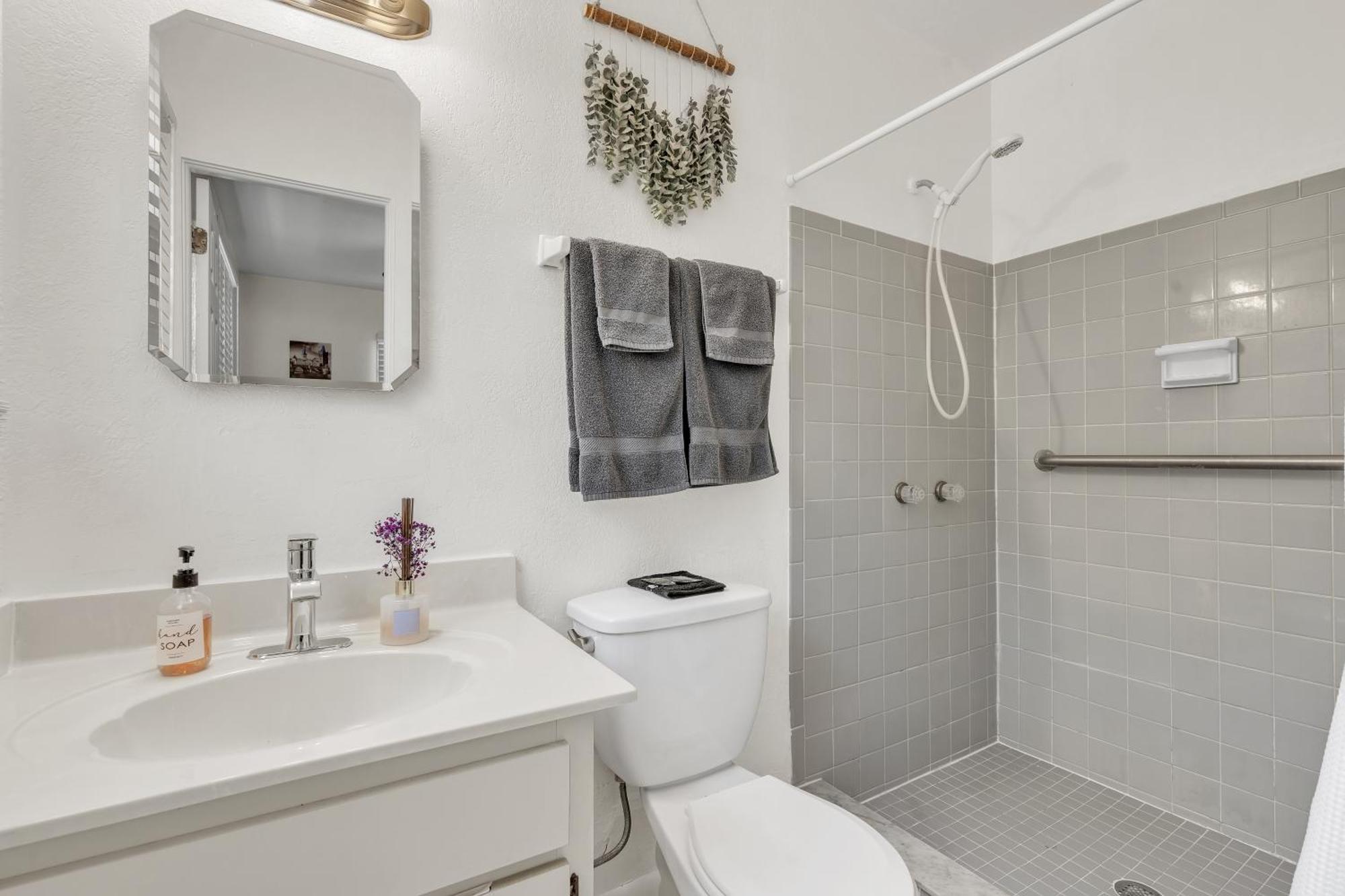 Stunning Modern Home In Tampa With Pool - Just 5 Minutes From Airport! מראה חיצוני תמונה