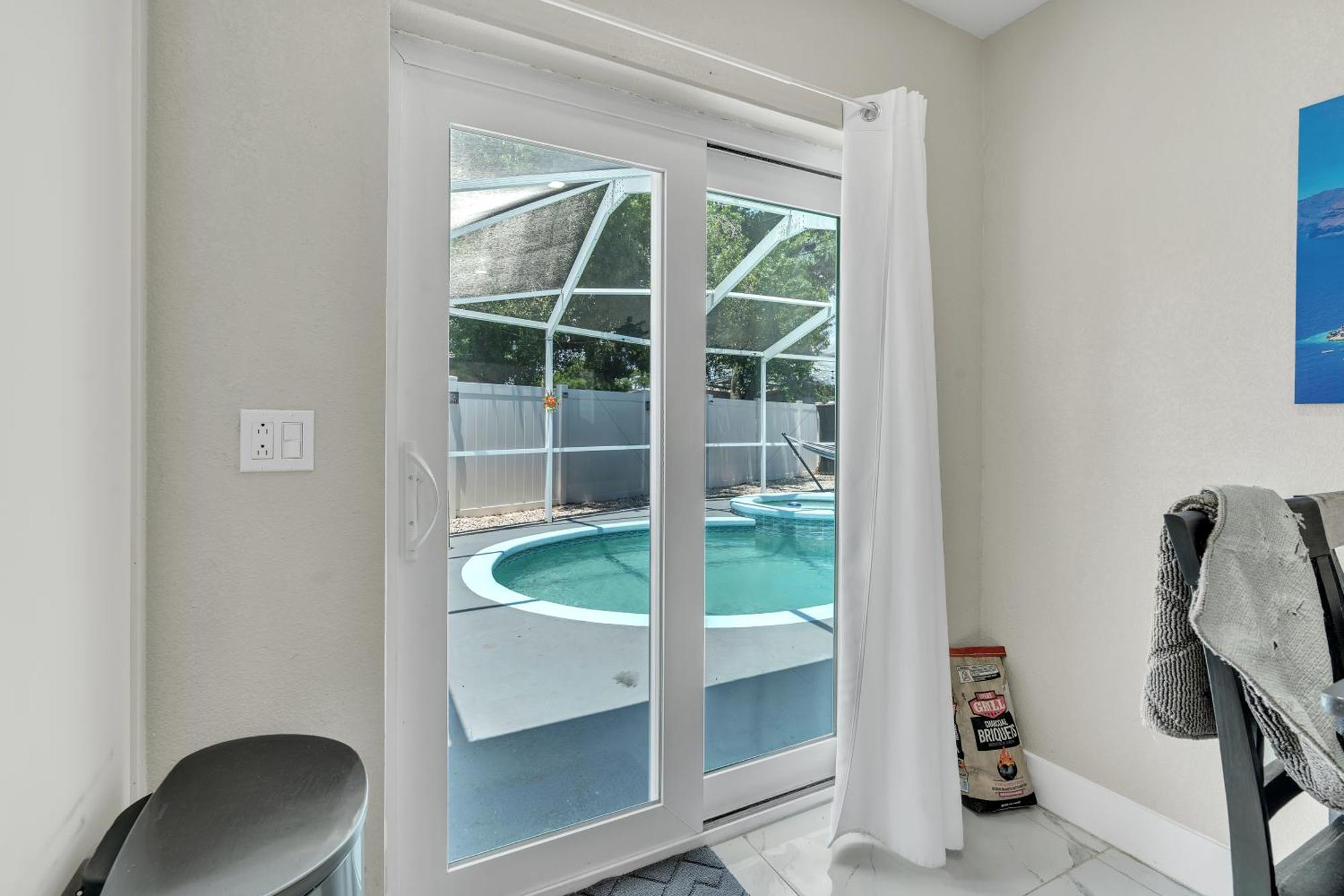 Stunning Modern Home In Tampa With Pool - Just 5 Minutes From Airport! מראה חיצוני תמונה